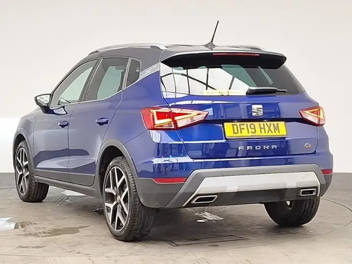 Seat Arona 2019 photo 2