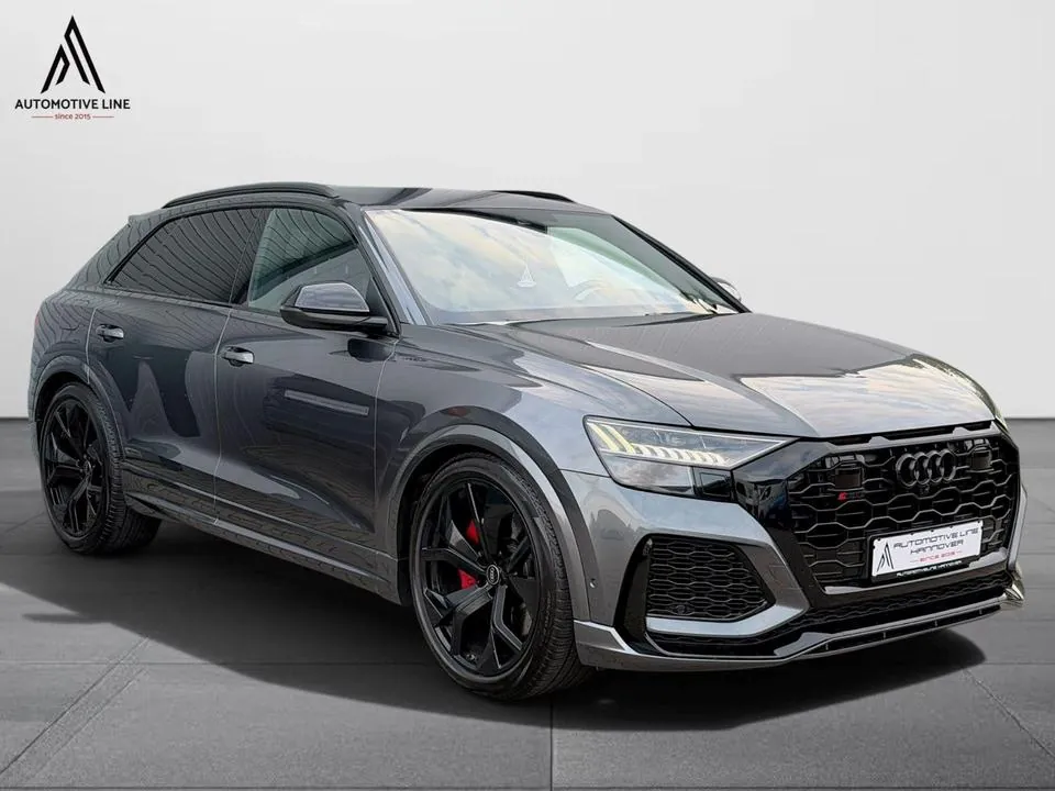 Audi Rsq8
