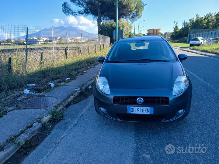 Fiat Grande Punto 2007 photo 3