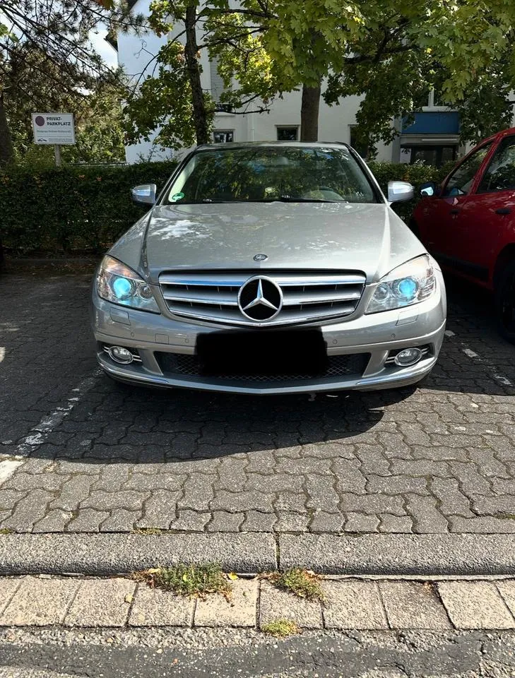 Mercedes-Benz C180