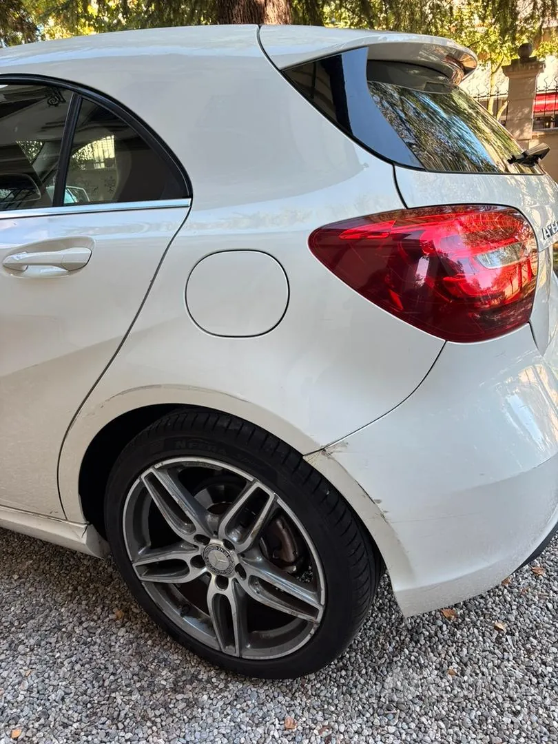 Mercedes-Benz A 2016 photo 3