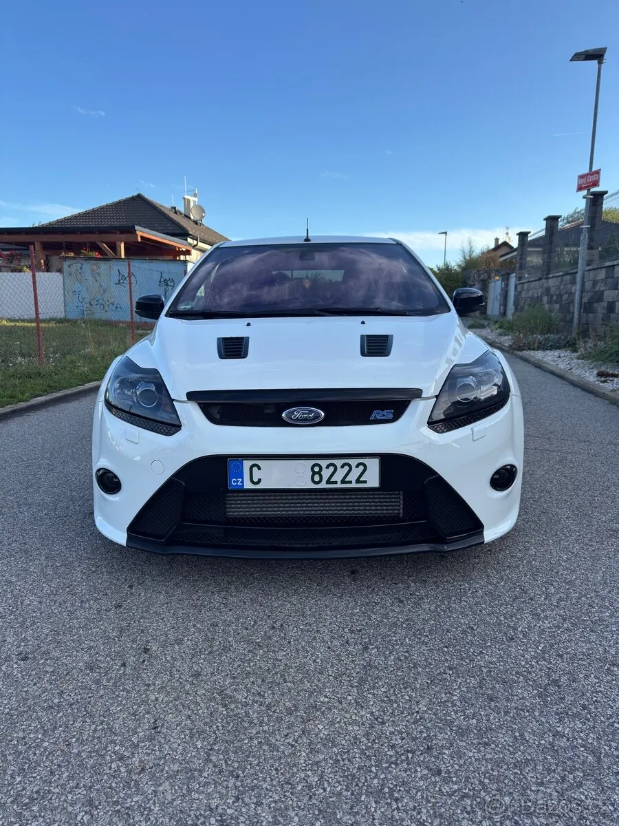 Ford Focus Rs 2011 photo 2