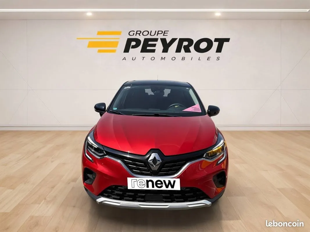 Renault Captur 2024 photo 2