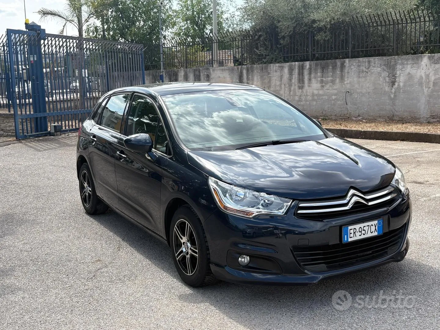 Citroen C4 2013 photo 3