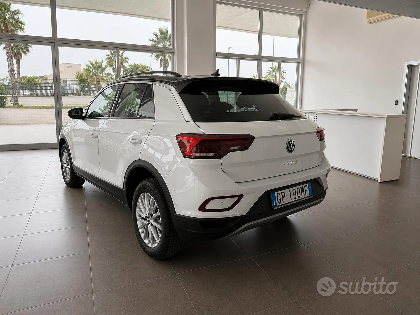 Volkswagen T-Roc 2023 photo 3