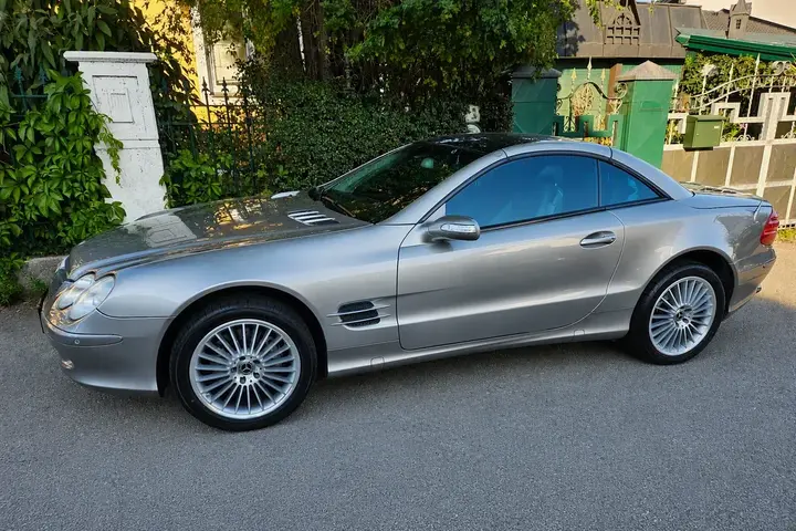 Mercedes-Benz Sl-Class 2004 photo 2
