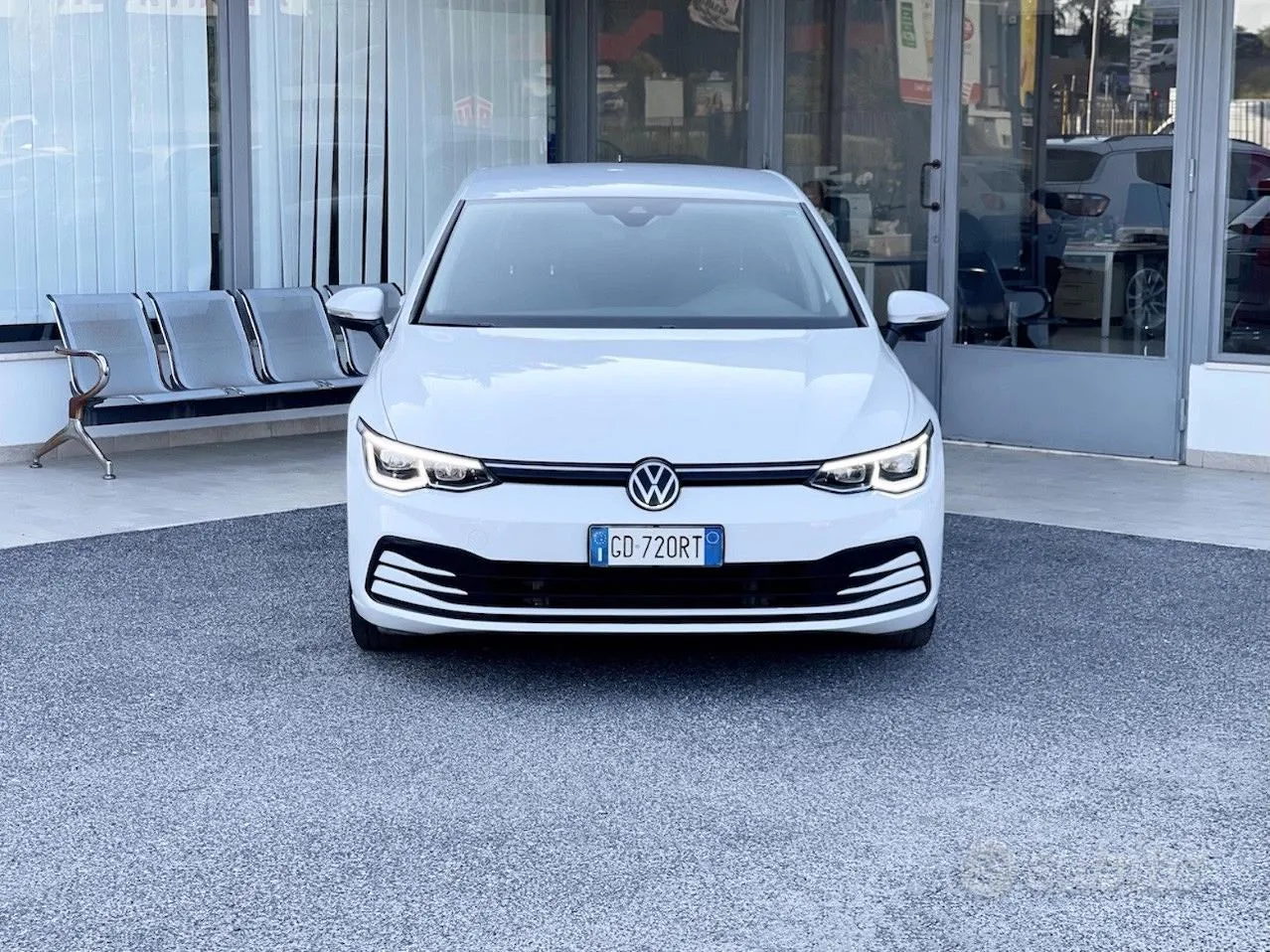 Volkswagen Golf 2021 photo 2