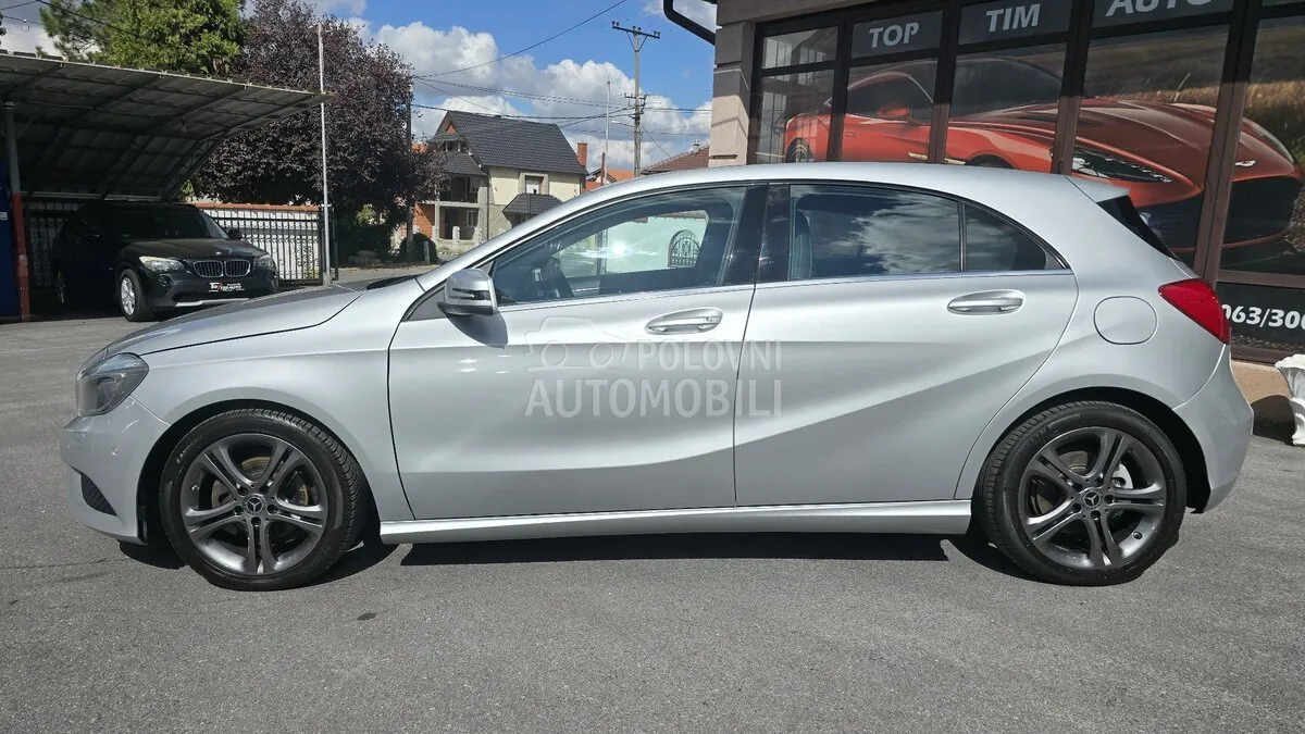 Mercedes-Benz A 180 2015 photo 3