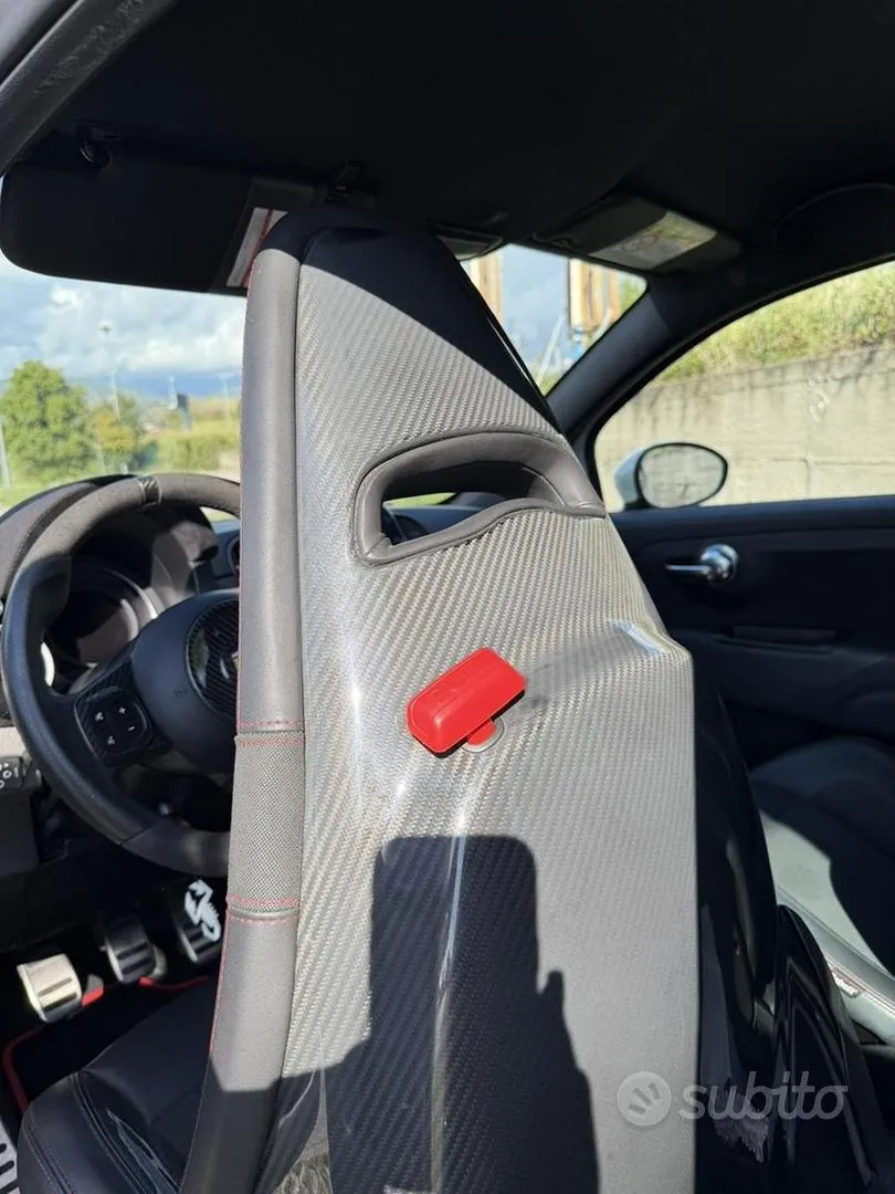 Abarth 595 2019 photo 2
