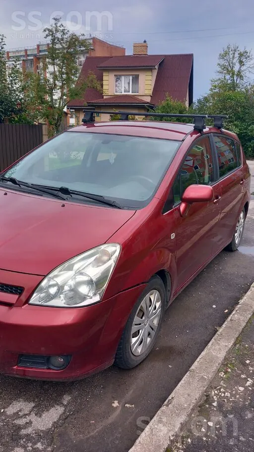 Toyota Corolla Verso 2005 photo 2