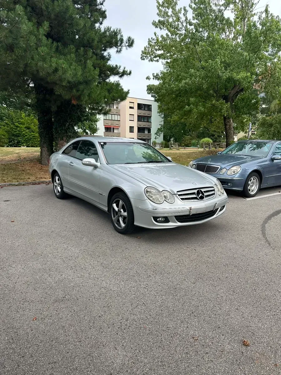 Mercedes-Benz Clk-Class 2006 photo 2