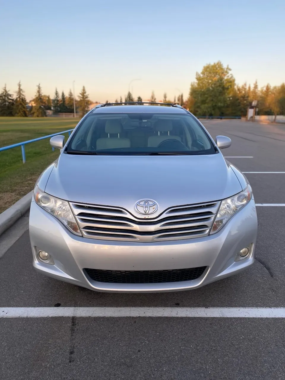Toyota Venza 2010 photo 2