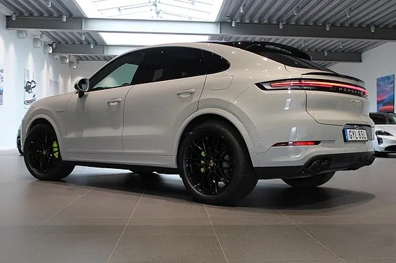 Porsche Cayenne Coupe 2024 photo 2