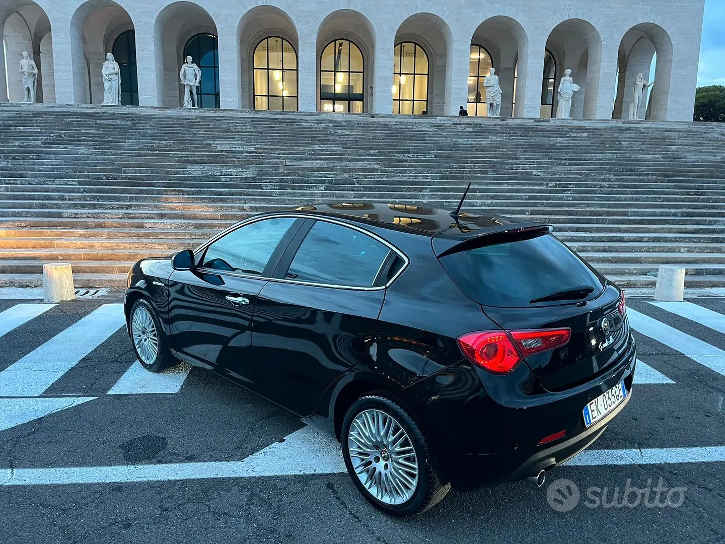 Alfa Romeo Giulietta 2011 photo 3