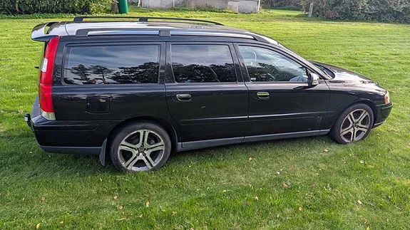 Volvo V70 2006 photo 2