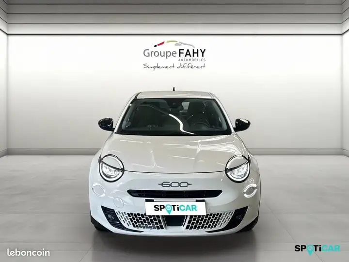 Fiat 600 2025 photo 2