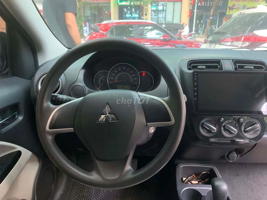 Mitsubishi Mirage 2019 photo 3