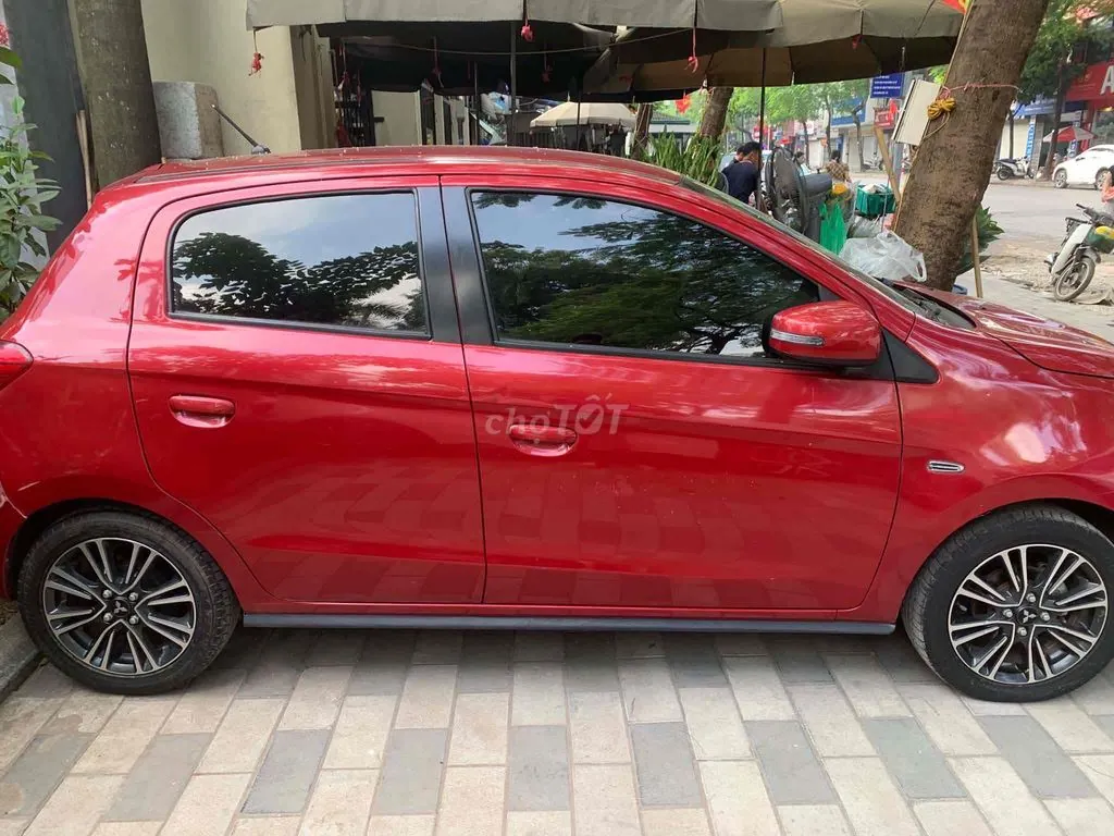 Mitsubishi Mirage 2019 photo 2