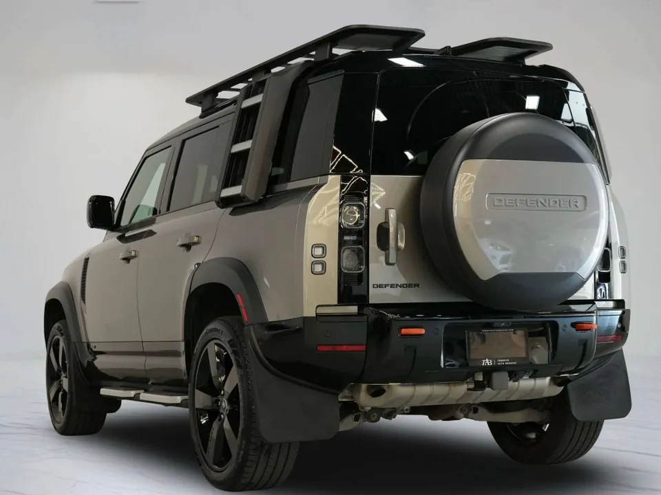 Land Rover Defender 2023 photo 5