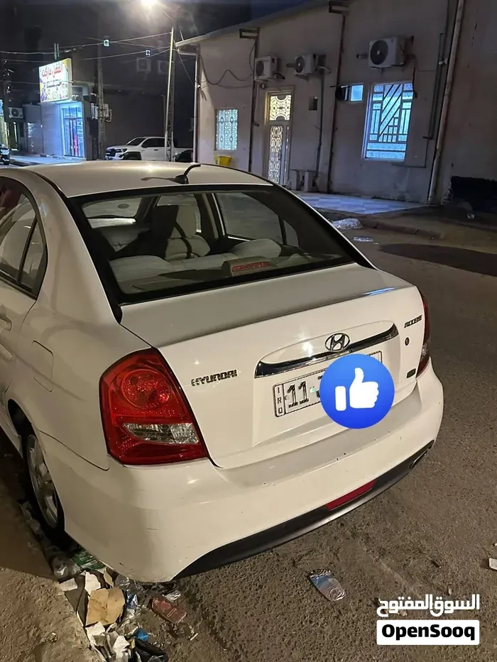 Hyundai Accent 2011 photo 2