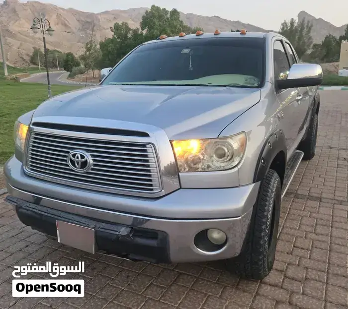 Toyota Tundra 2010 photo 2
