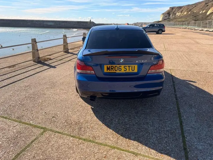 BMW 1 Series 2010 photo 3