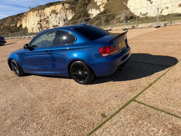 BMW 1 Series 2010 photo 4