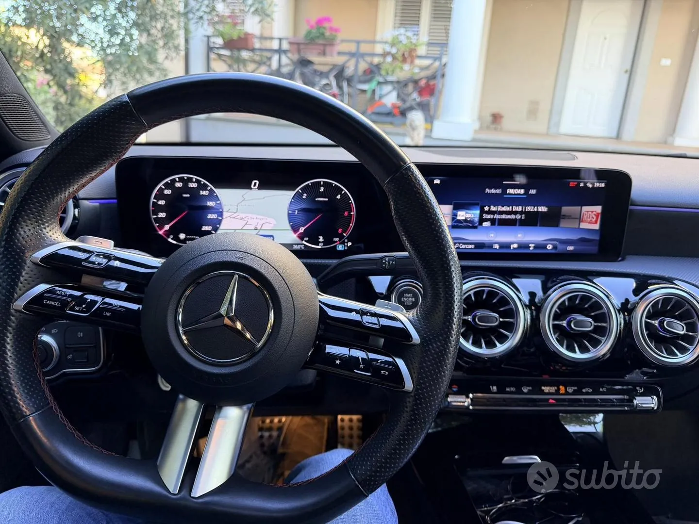 Mercedes-Benz A-Class 2024 photo 4