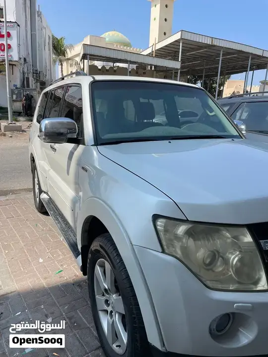 Mitsubishi Pajero 2008 photo 2