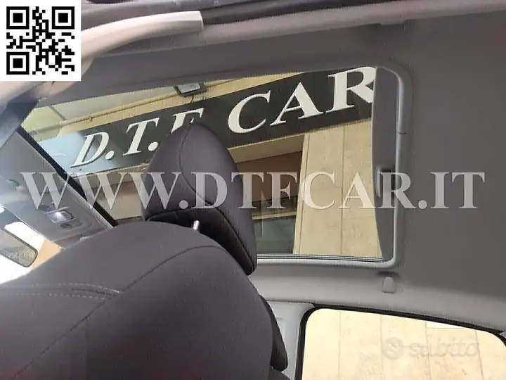 Peugeot 208 2014 photo 2