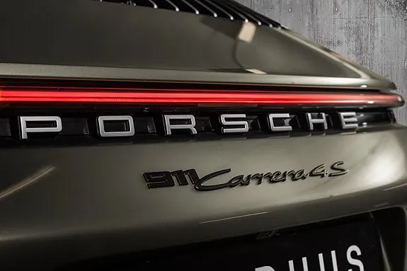 Porsche 911 Carrera 4S 2022 photo 4
