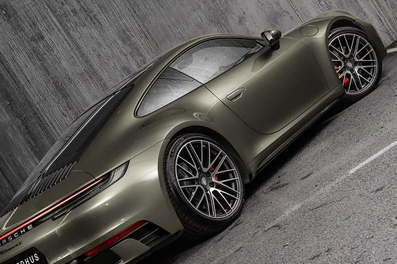 Porsche 911 Carrera 4S 2022 photo 2