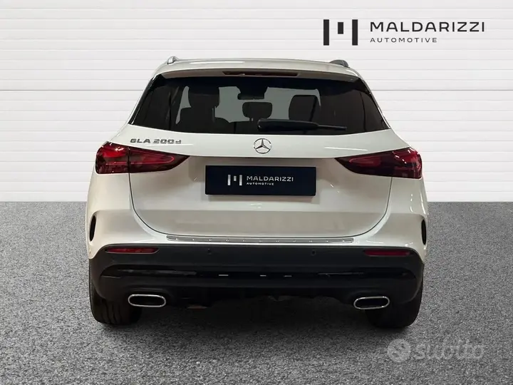 Mercedes-Benz Gla 2024 photo 3