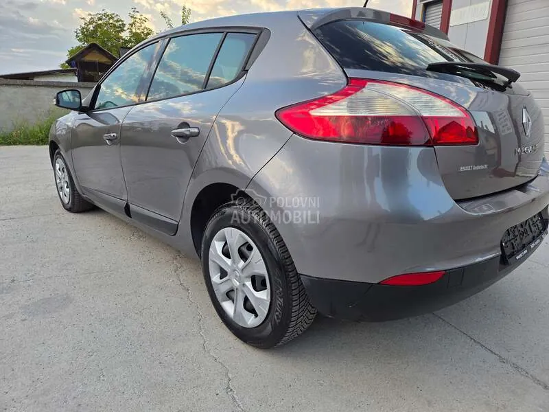 Renault Megane 2012 photo 5