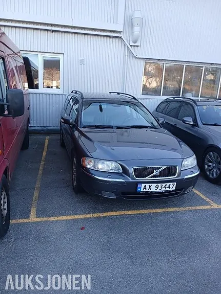 Volvo V70 2007 photo 2