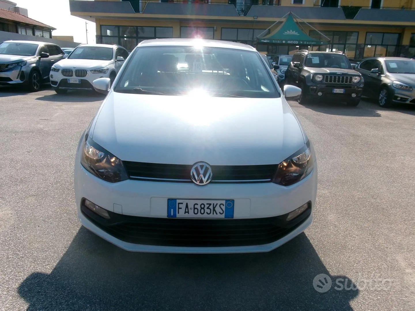 Volkswagen Polo 2015 photo 2