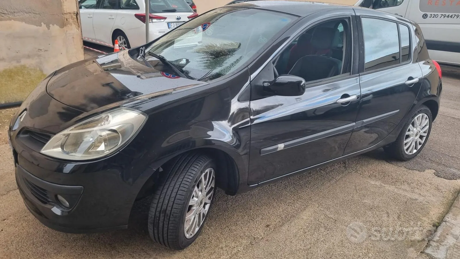 Renault Clio 2008 photo 2