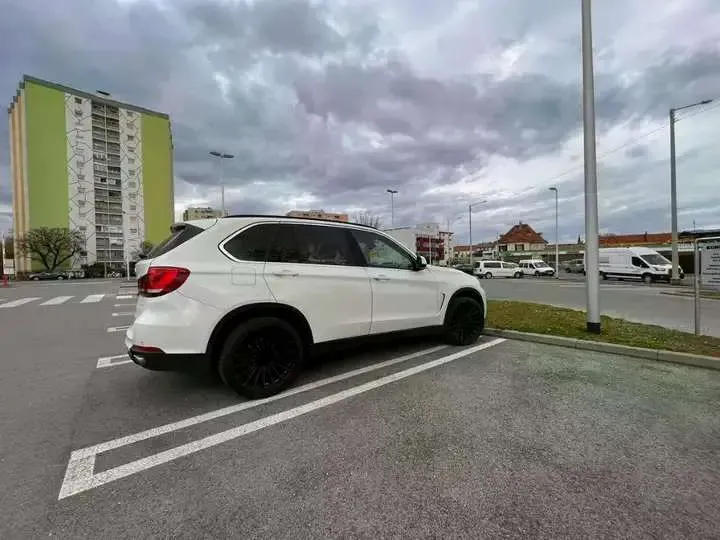 BMW X5 2017 photo 2