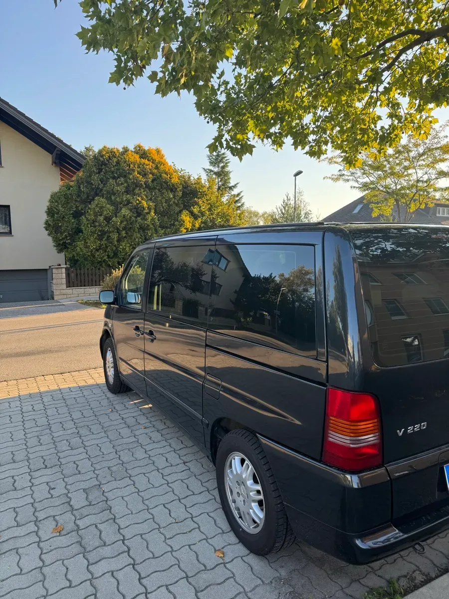Mercedes-Benz Vklasse 2002 photo 2