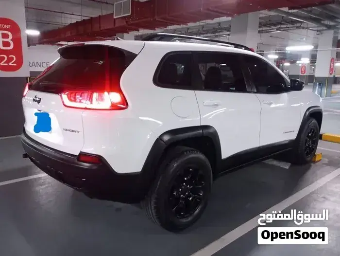 Jeep Cherokee 2022 photo 4