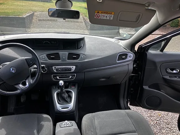 Renault Scenic 2015 photo 5