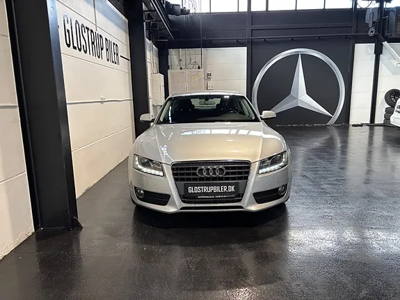 Audi A5 2010 photo 2