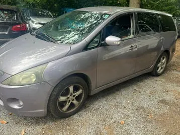 Mitsubishi Grandis