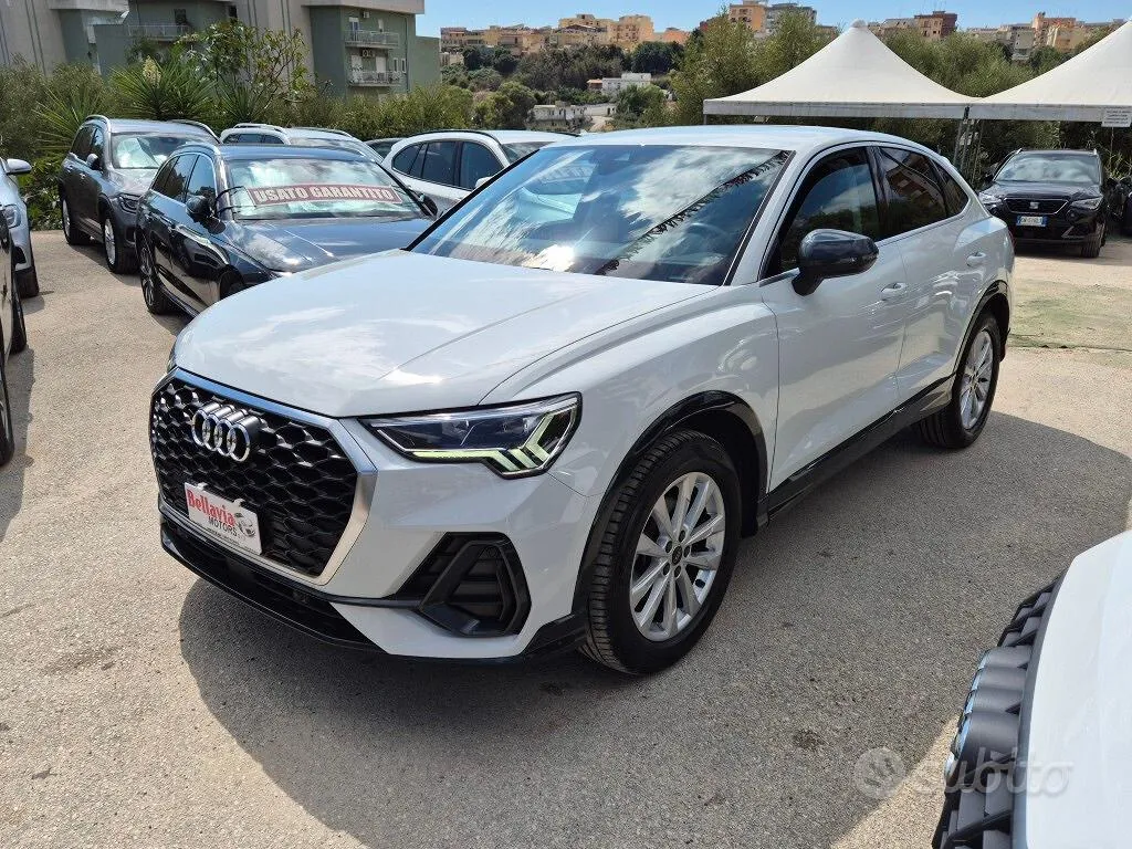 Audi Q3 2022 photo 2