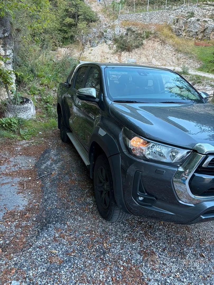 Toyota Hilux