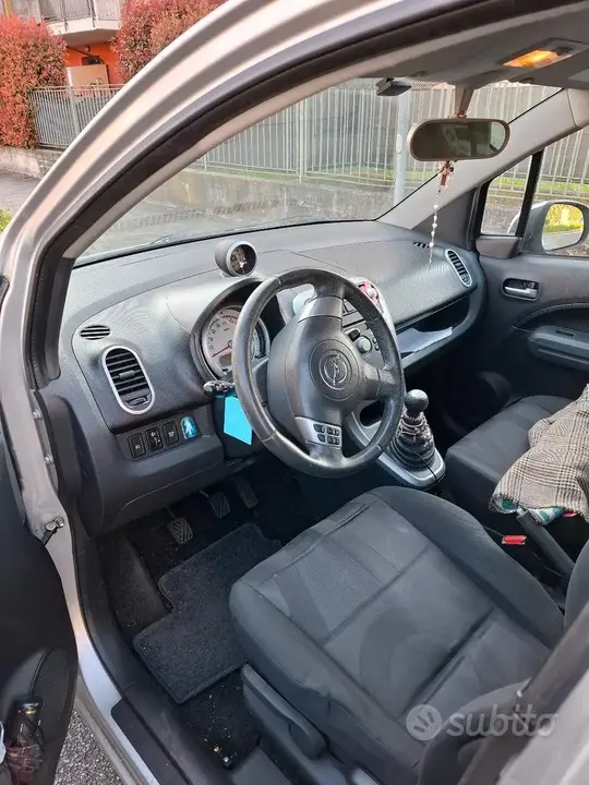 Opel Agila