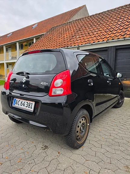Suzuki Alto 2012 photo 4