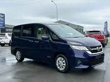 Nissan Serena 2016 photo 3