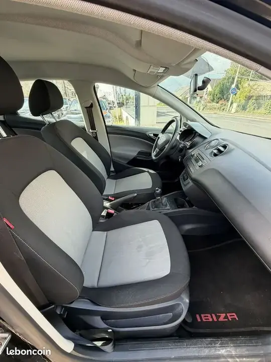 Seat Ibiza 2014 photo 5