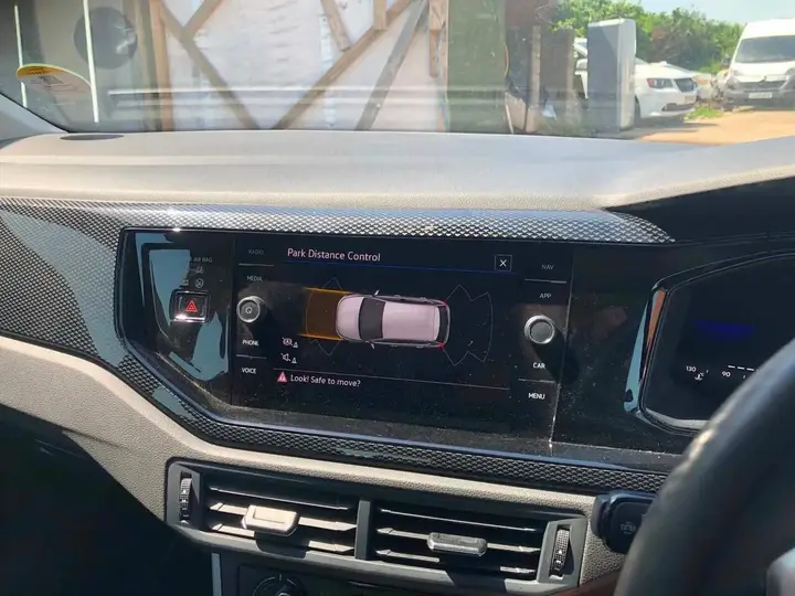 Volkswagen Polo 2023 photo 3